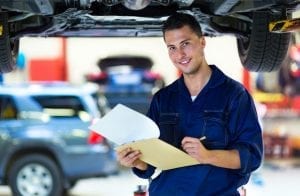 Broadview Park mechanic doing a vehicle inspection